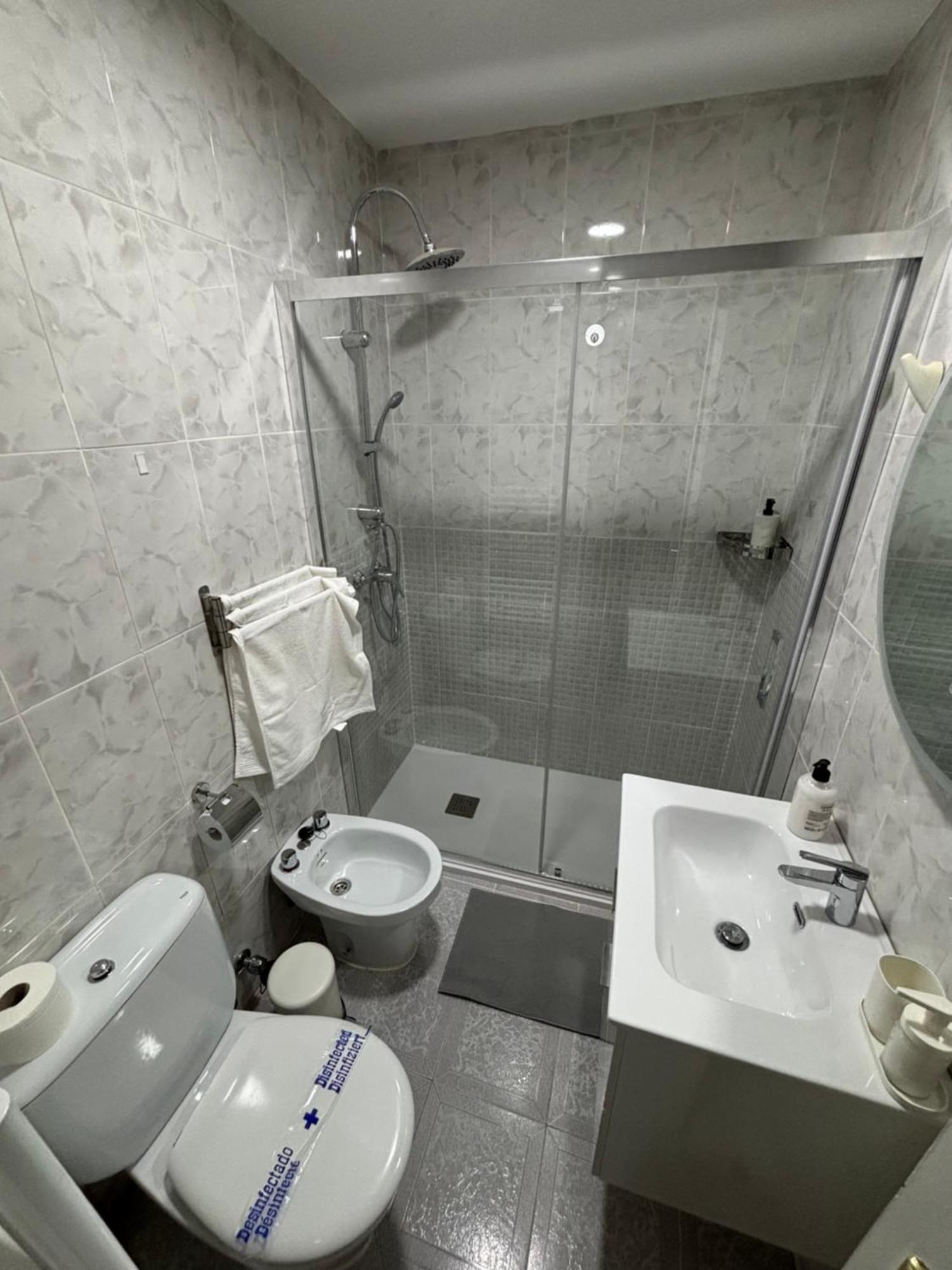 Ifema, Dehesa De La Villa, Plaza Castilla, Ciudad Universitaria, Hospitales La Paz, Cuatro Caminos Appartement *